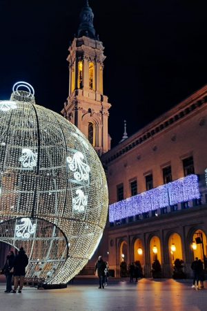 Bola de navidad plaza del Pilar