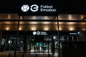 Tienda de Fútbol Emotion en Puerto Venecia, Zaragoza